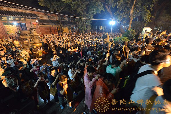 观音-六月十九观音香会期普济禅寺进香活动安全有序