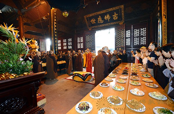 甲午年-甲午年七月十五日“佛欢喜日”普济禅寺隆重举行盂兰盆供传供法会