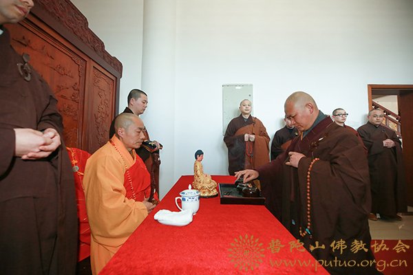 佛学-宽度法师应邀于宝陀讲寺作《阿弥陀佛救度十方众生的心履历程》佛学专题讲座