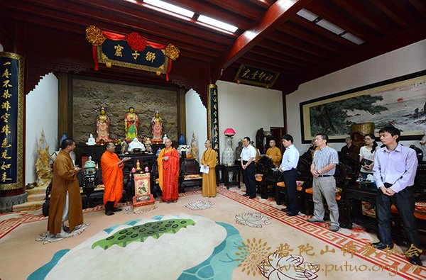 佛教-本会会长道慈大和尚荣获泰国摩诃朱拉隆功大学宗教管理专业荣誉博士