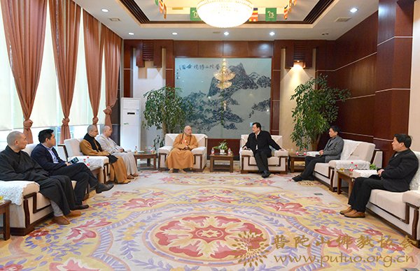 全国政协-会长道慈大和尚出席全国政协会议圆满回山