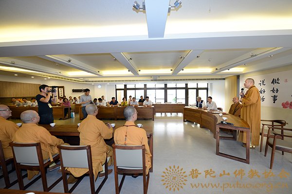 南海观音-“南海观音 慈应宝岛”宝像奉安台湾离岛活动在高雄宏法寺隆重举行