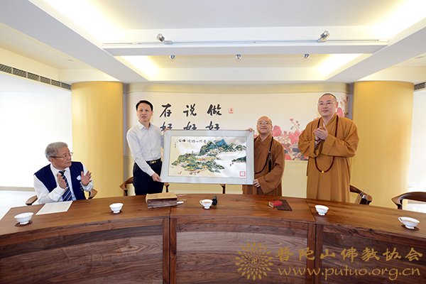 南海观音-“南海观音 慈应宝岛”宝像奉安台湾离岛活动在高雄宏法寺隆重举行