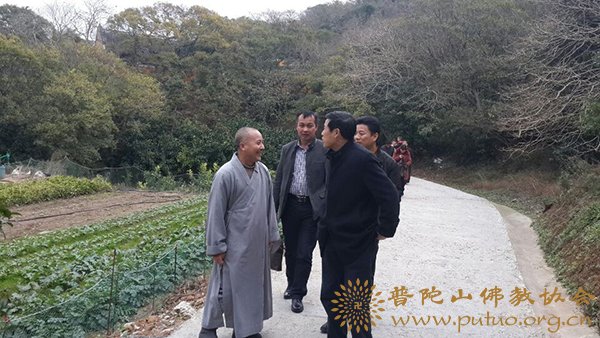 佛协综治办会同宗教部门进行寺院冬季防火检查