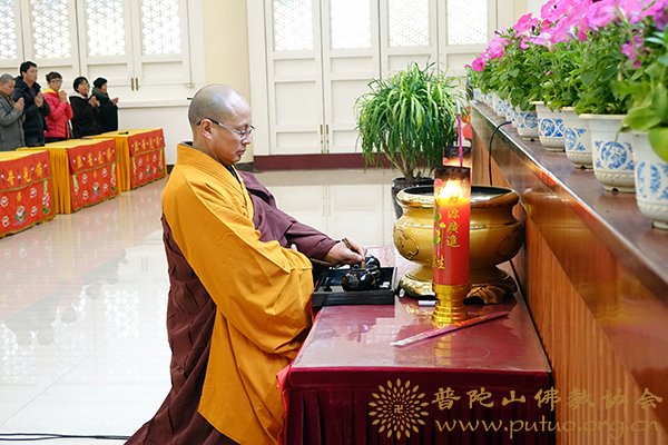 佛教-福建省佛教协会名誉会长界诠法师应邀于宝陀讲寺作《如何看待戒律》佛学专题讲座