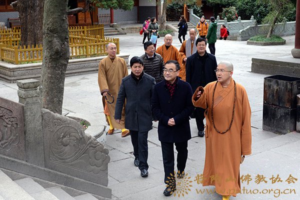 佛教-省民宗委主任冯志礼一行来山调研