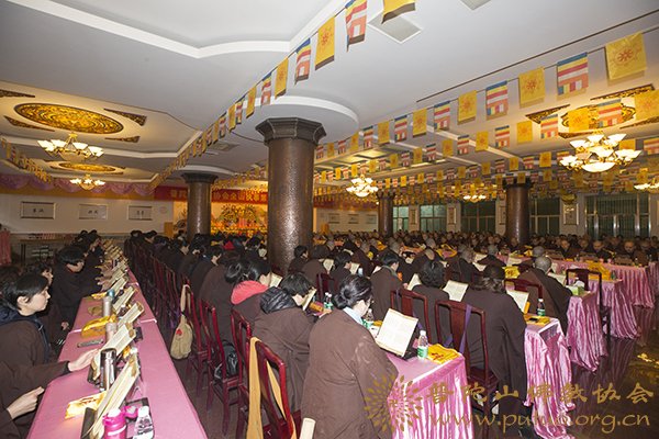 佛教-普陀山佛教协会全山执事第三十五期共修观音七法会圆满