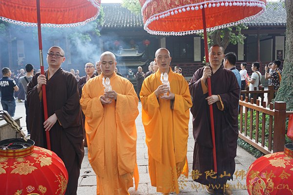 佛教-乙未年四月初八佛诞日普济禅寺隆重举行浴佛法会