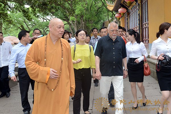 佛教-道慈大和尚接见克罗地亚前总统斯捷潘·梅西奇先生一行