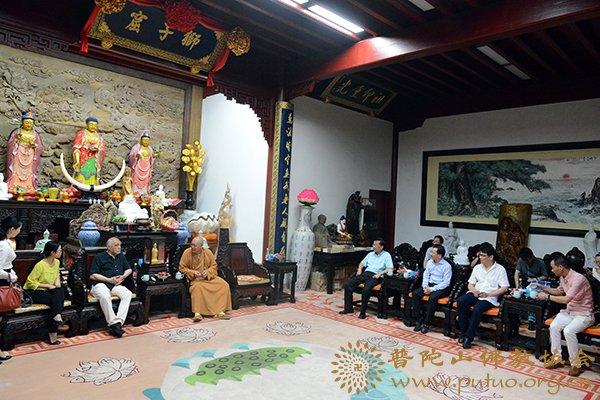 佛教-道慈大和尚接见克罗地亚前总统斯捷潘·梅西奇先生一行