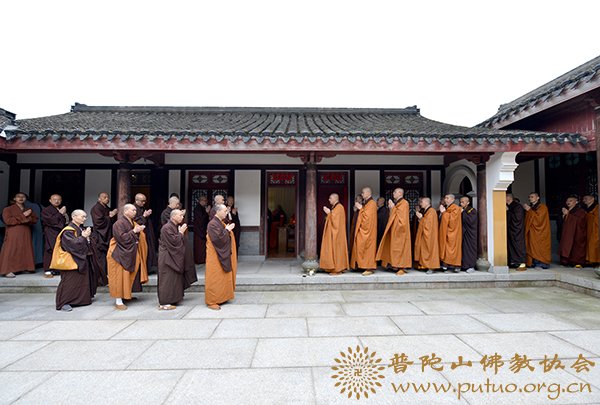 佛教-会长道慈大和尚为古佛洞恒虚法师送关