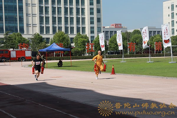 普陀山-普陀山佛教协会参加五教同行平安宗教活动场所创建动员大会暨消防技能比赛
