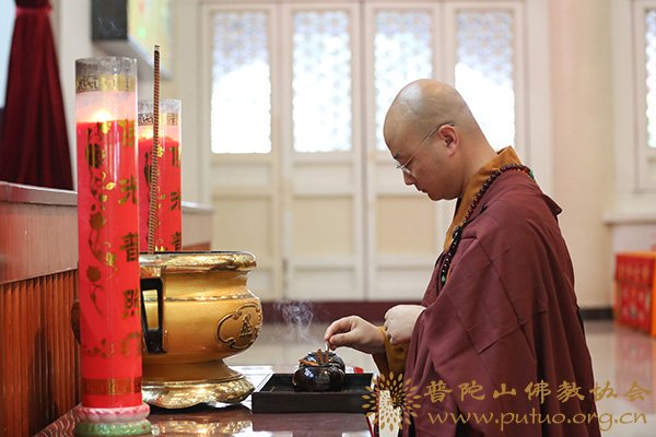 佛教-宏伟法师应邀于宝陀讲寺作《菩萨戒概说》佛学专题讲座