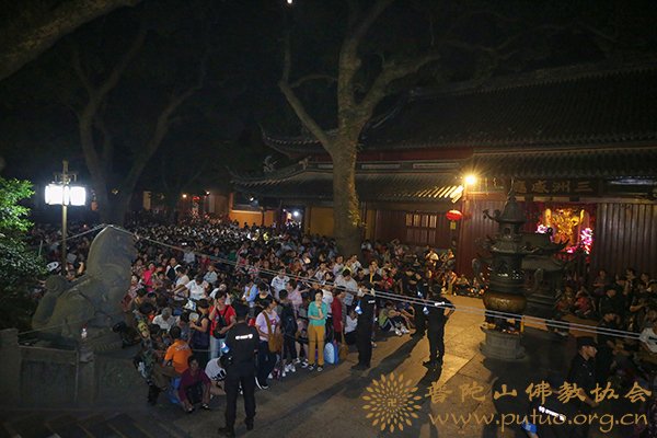 佛教-普济禅寺戊戌年六月十九观音香会期进香活动安全有序