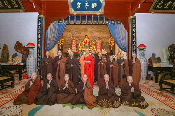 佛教-会长道慈大和尚为香林净院等寺院安居僧结夏圆满作教诫