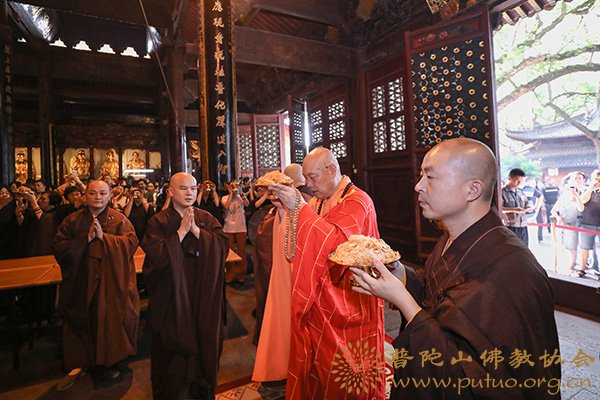 佛教-戊戌年七月十五“佛欢喜日”普济禅寺举行盂兰盆供传供法会