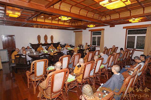 佛教-普陀山佛教协会召开国庆期间全山寺院（单位）安全工作会议