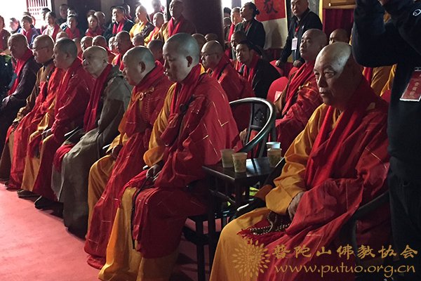 佛教-会长道慈大和尚出席唐山兴国寺本权法师升座法会