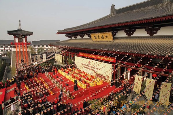 佛教-会长道慈大和尚出席唐山兴国寺本权法师升座法会