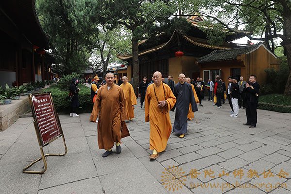 佛教-会长道慈大和尚一行赴全山各大寺院走访慰问