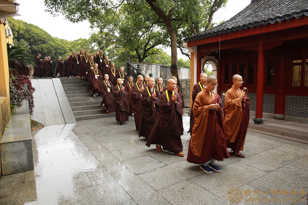 律师-普济禅寺（圆通禅林）戊戌年二部僧三坛大戒法会女众部正授沙弥尼、式叉尼戒