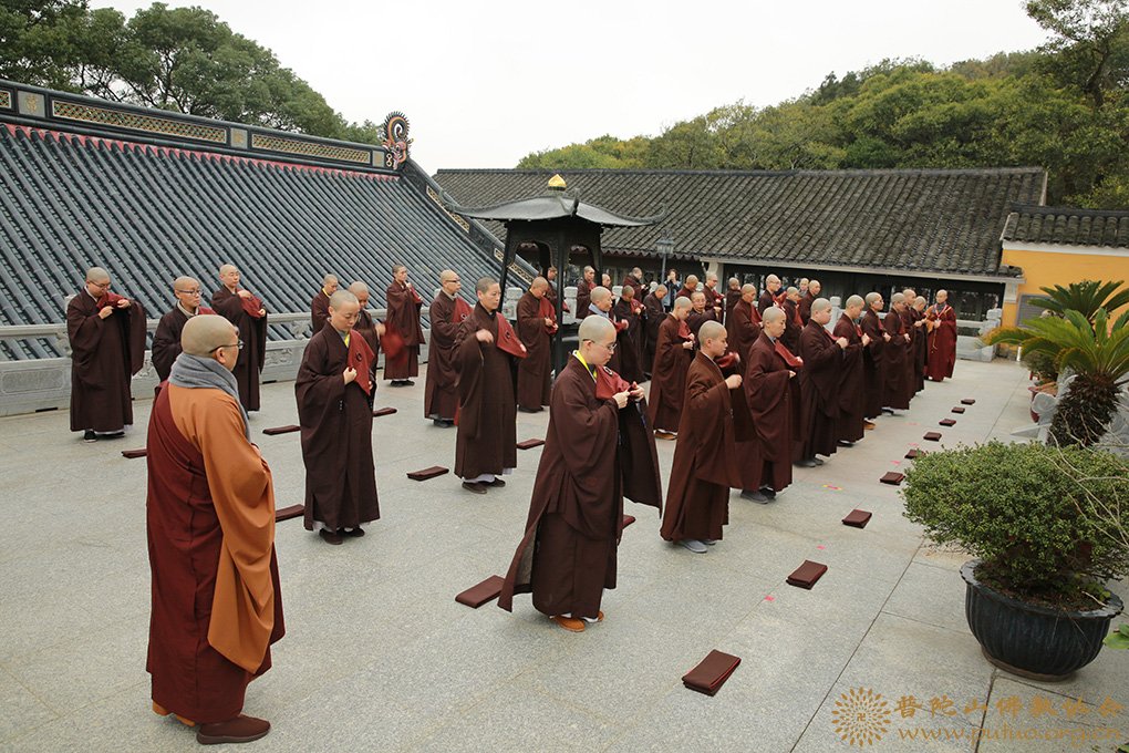 律师-普济禅寺（圆通禅林）戊戌年二部僧三坛大戒法会女众部正授沙弥尼、式叉尼戒