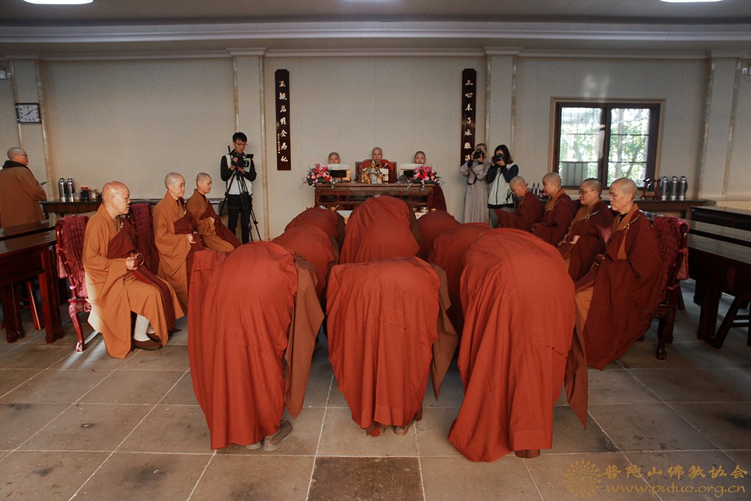 律师-普济禅寺（圆通禅林）戊戌年二部僧三坛大戒法会女众部举行正授本法