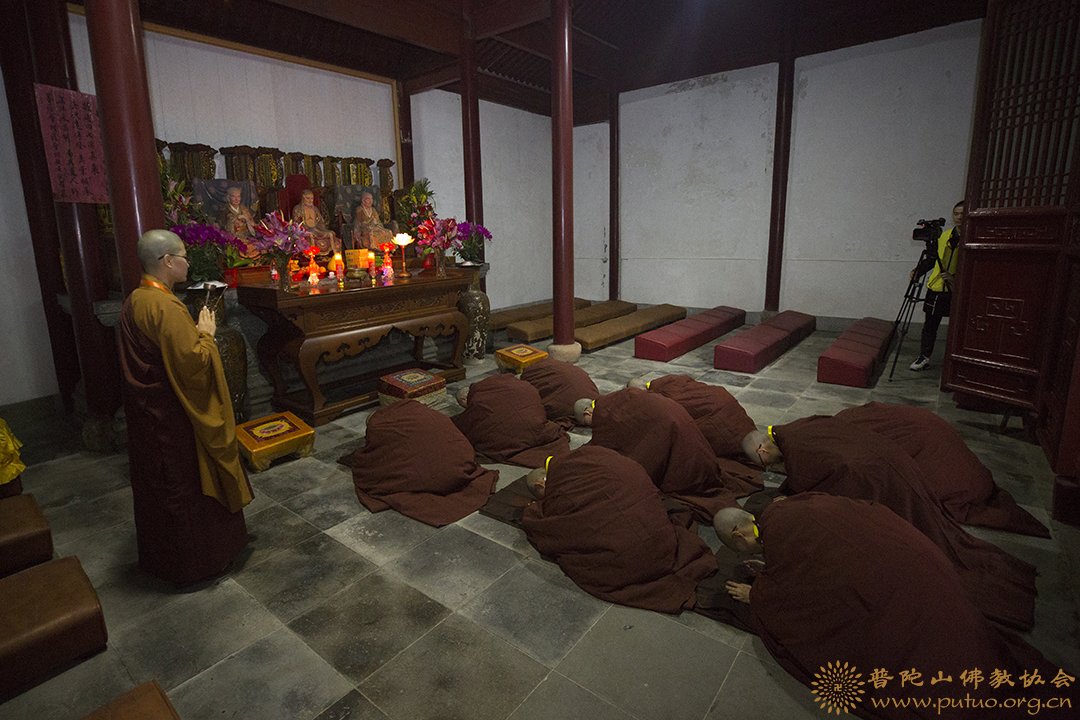 律师-普济禅寺（圆通禅林）戊戌年二部僧三坛大戒法会女众部举行大僧加法
