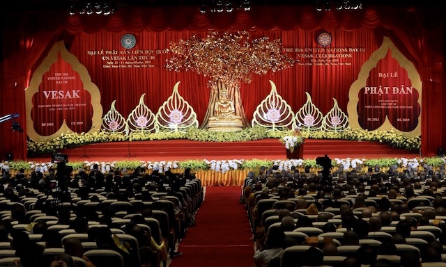 佛教-道慈大和尚率中国佛教代表团赴越南参加联合国卫塞节