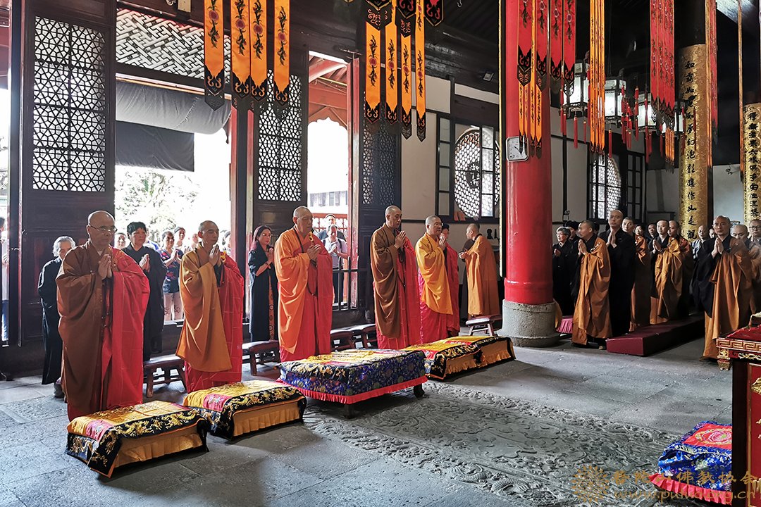 佛教-会长道慈大和尚一行赴宁波天童禅寺为修祥老和尚祝寿