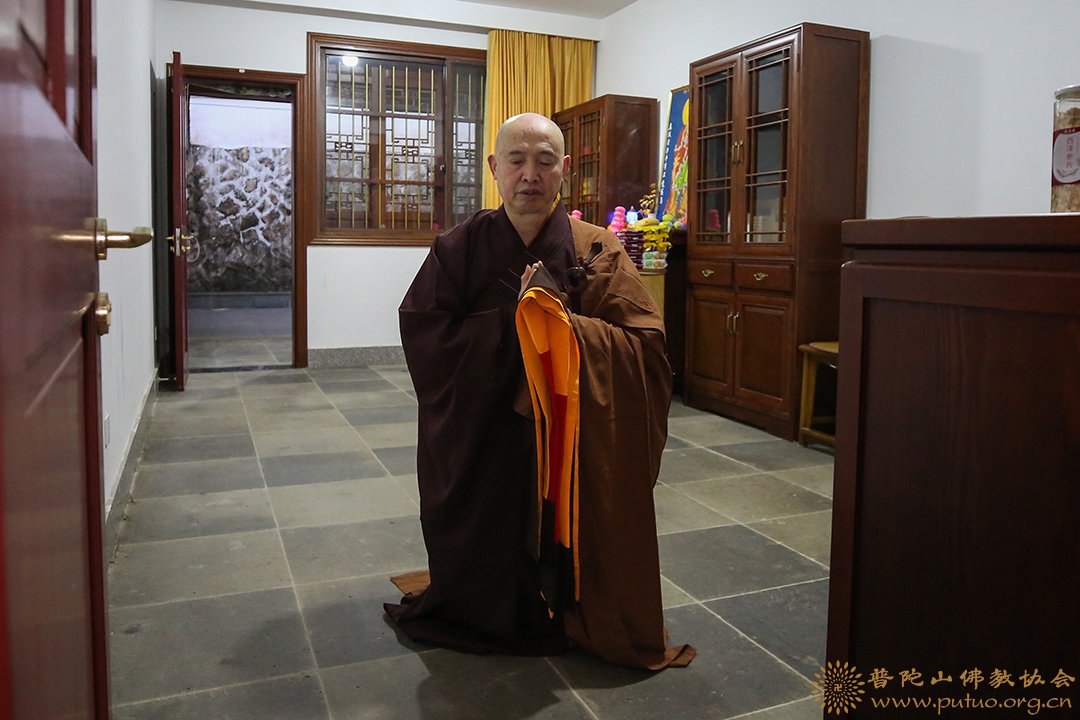 佛教-会长道慈大和尚为悦岭禅院贞缘法师送关