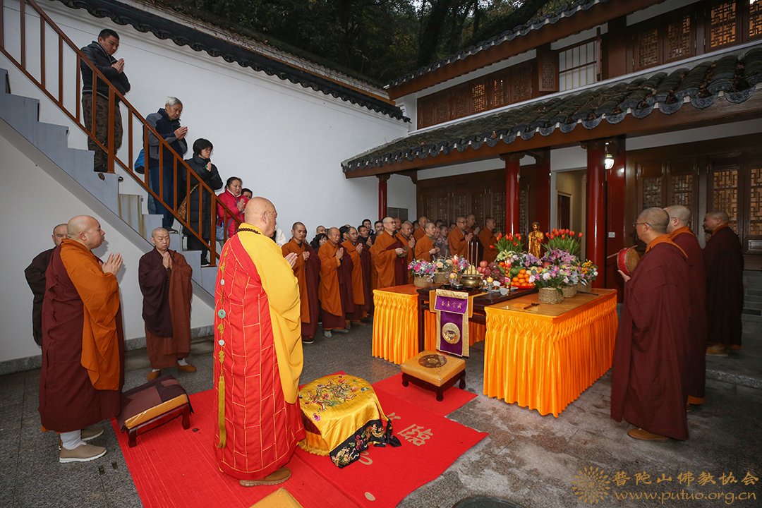 佛教-会长道慈大和尚为法雨禅寺仁辉法师送关