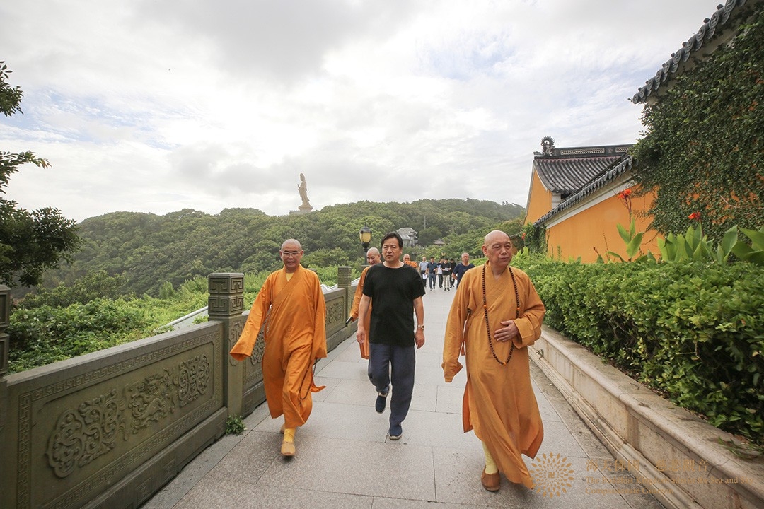 普陀山-普陀山佛教协会召开全山寺院(单位)六月十九香会期安全防疫暨抗台防汛工作会议 普陀山-普陀山佛教协会召开全山寺院(单位)六月十九香会期安全防疫暨抗台防汛工作会议