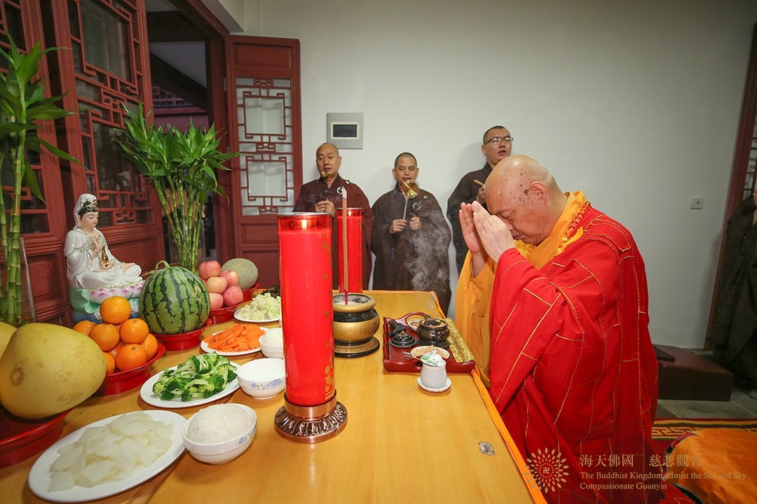 佛教-会长道慈大和尚为悦岭禅院传心法师送关