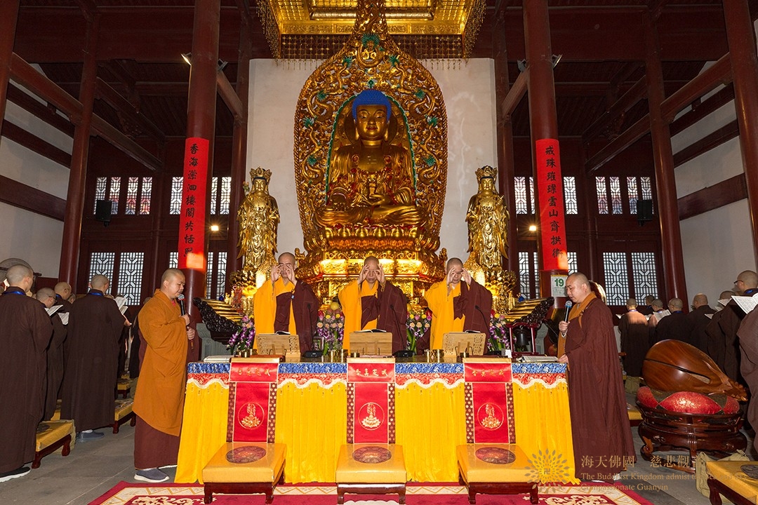 律师-普陀山普济禅寺辛丑年传授三坛大戒举行正授沙弥戒