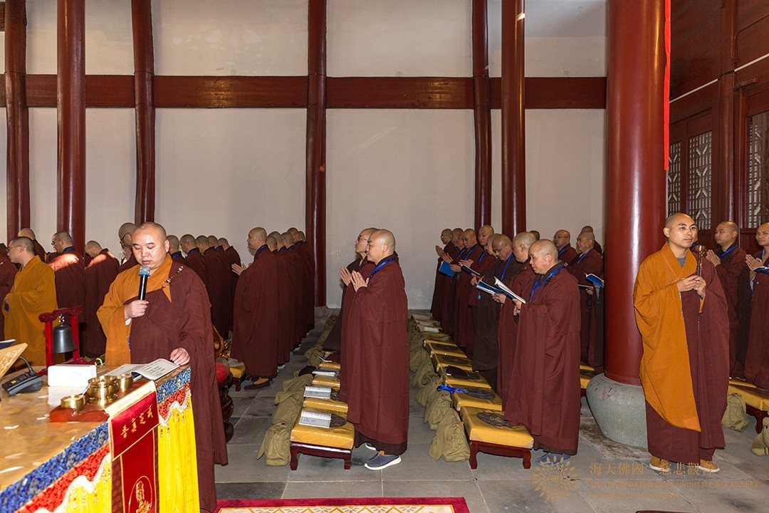 律师-普陀山普济禅寺辛丑年传授三坛大戒举行正授沙弥戒