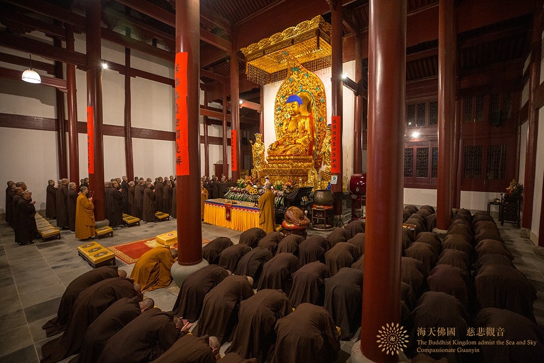 律师-普陀山普济禅寺辛丑年传授三坛大戒举行正授沙弥戒