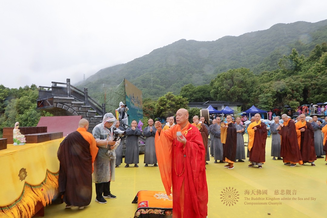 佛教-道慈大和尚一行出席第十四届中国国际普陀佛茶文化节开幕式