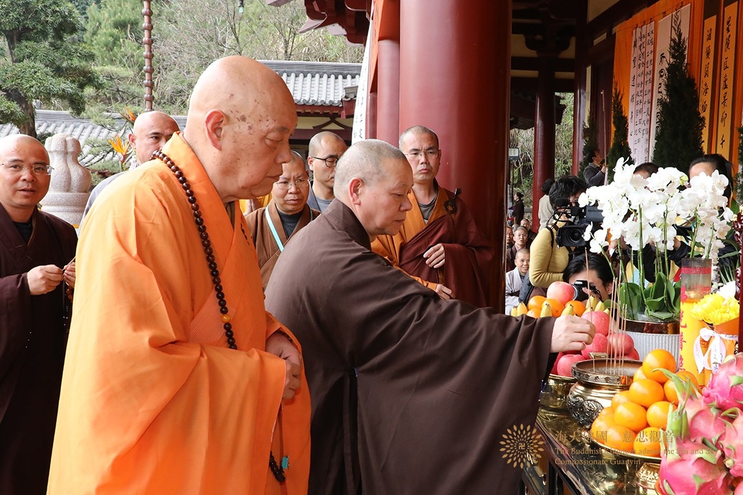 东林寺-会长道慈大和尚一行赴江西庐山东林寺沉痛悼念传印长老