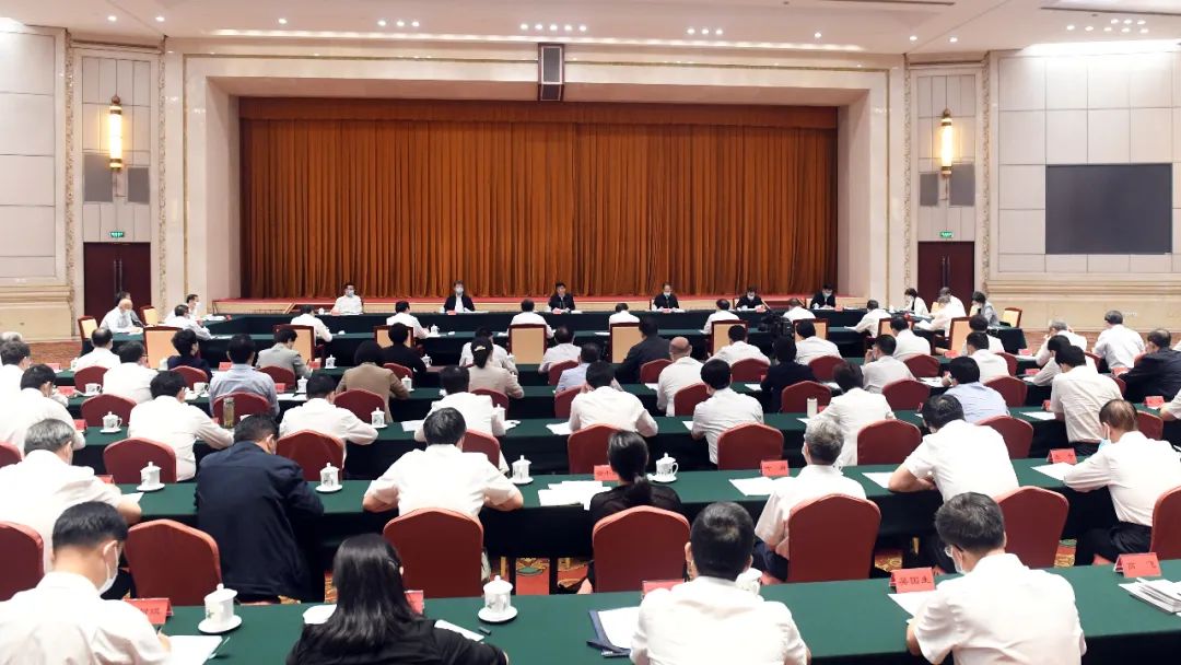习近平-习近平总书记关于宗教工作的重要论述研讨会举行 王沪宁出席并讲话