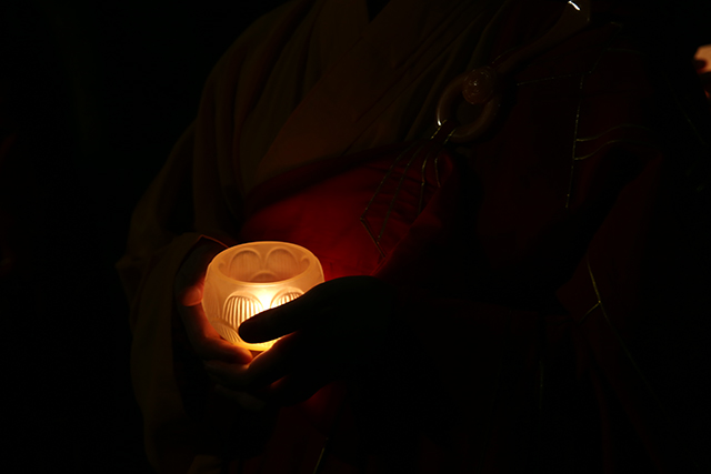 传灯的意义与功德